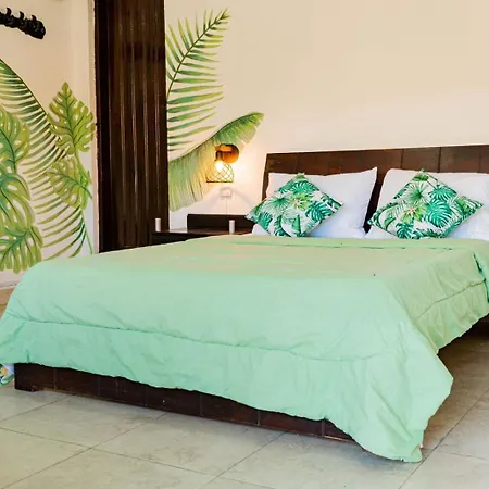 Playa Alta Hostal